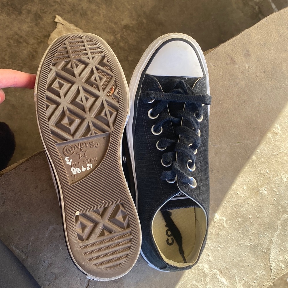 Black Platform low top converse